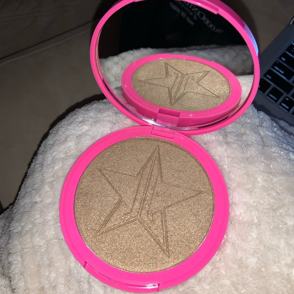 Jeffree Star Cosmetics Highlighter